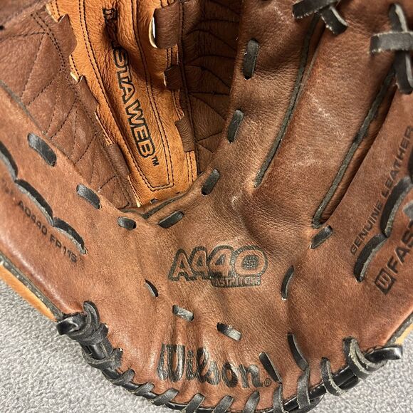 Wilson A440 11.5” Girl’s Monster Web Fastpitch Softball Glove Left Hand FP 115 - Picture 6 of 9